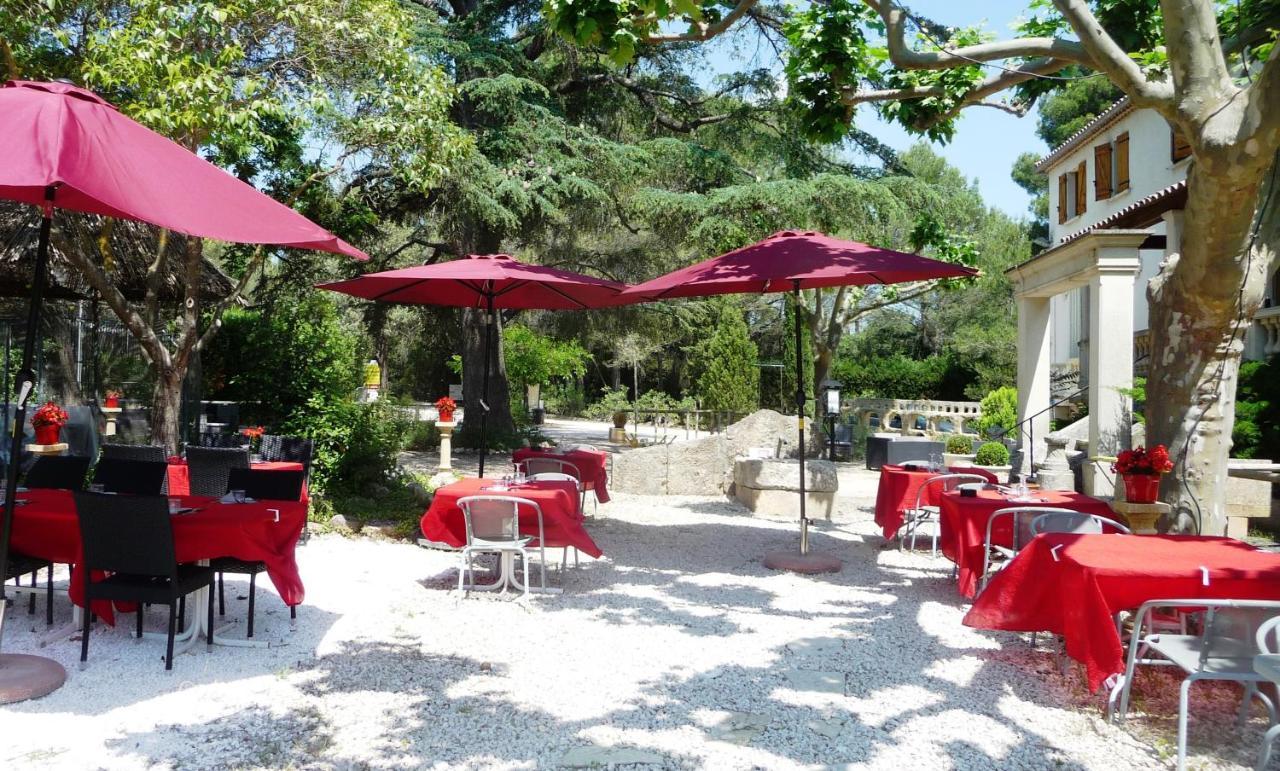 Hotel Restaurant Le Colombier Remoulins Luaran gambar
