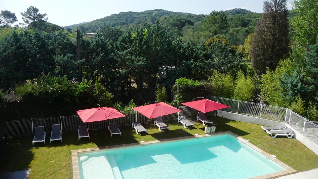 Hotel Restaurant Le Colombier Remoulins Luaran gambar