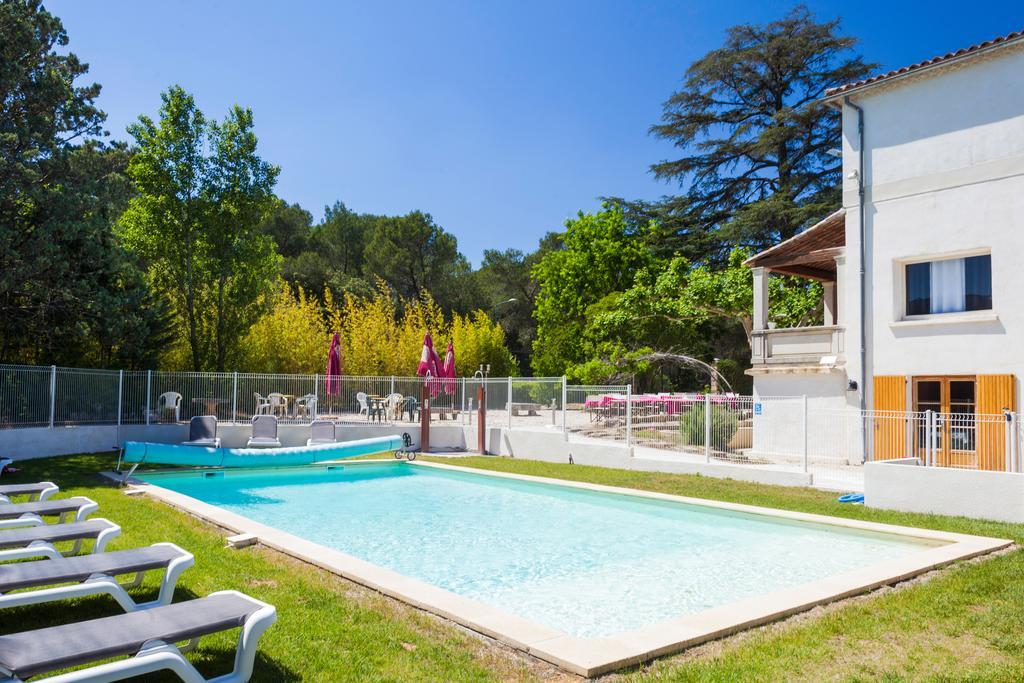 Hotel Restaurant Le Colombier Remoulins Luaran gambar